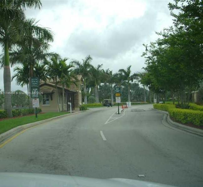 VILLAS AT CARMEL CONDO NO - Residential