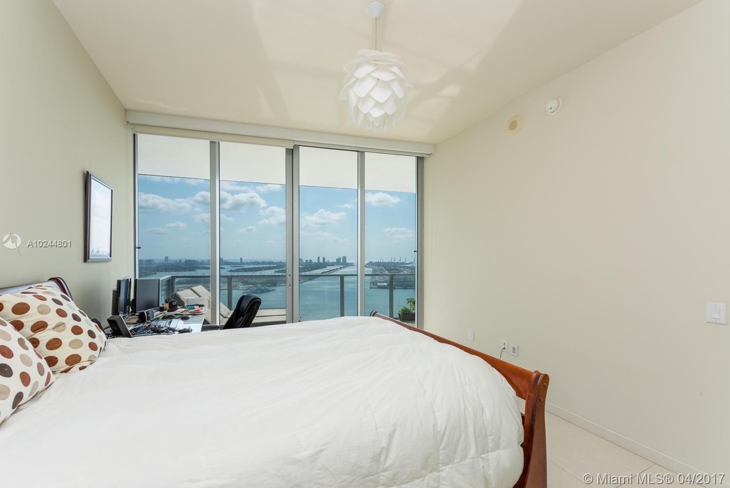 MARQUIS RESIDENCES - Residential Lease