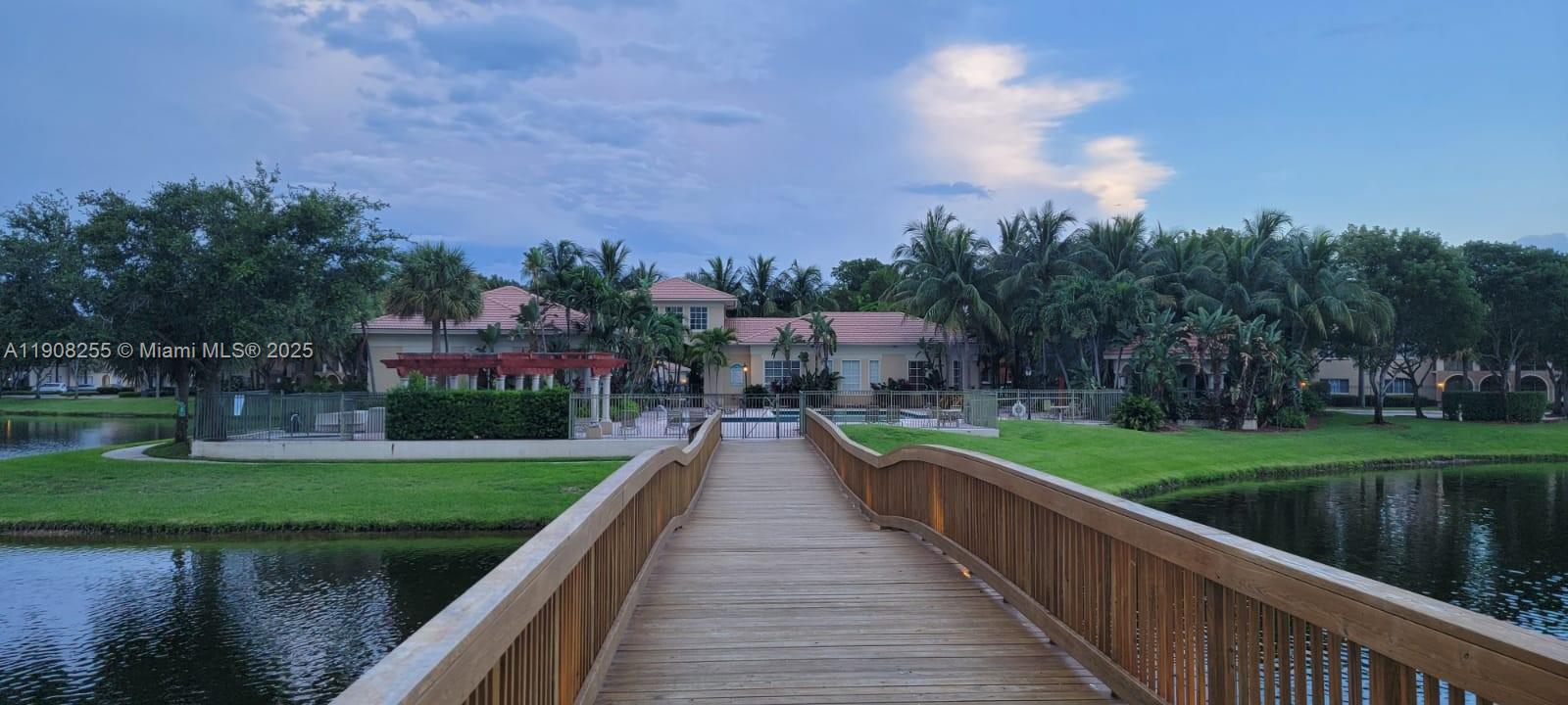 AVENTINE AT MIRAMAR BLDG - Residential Lease