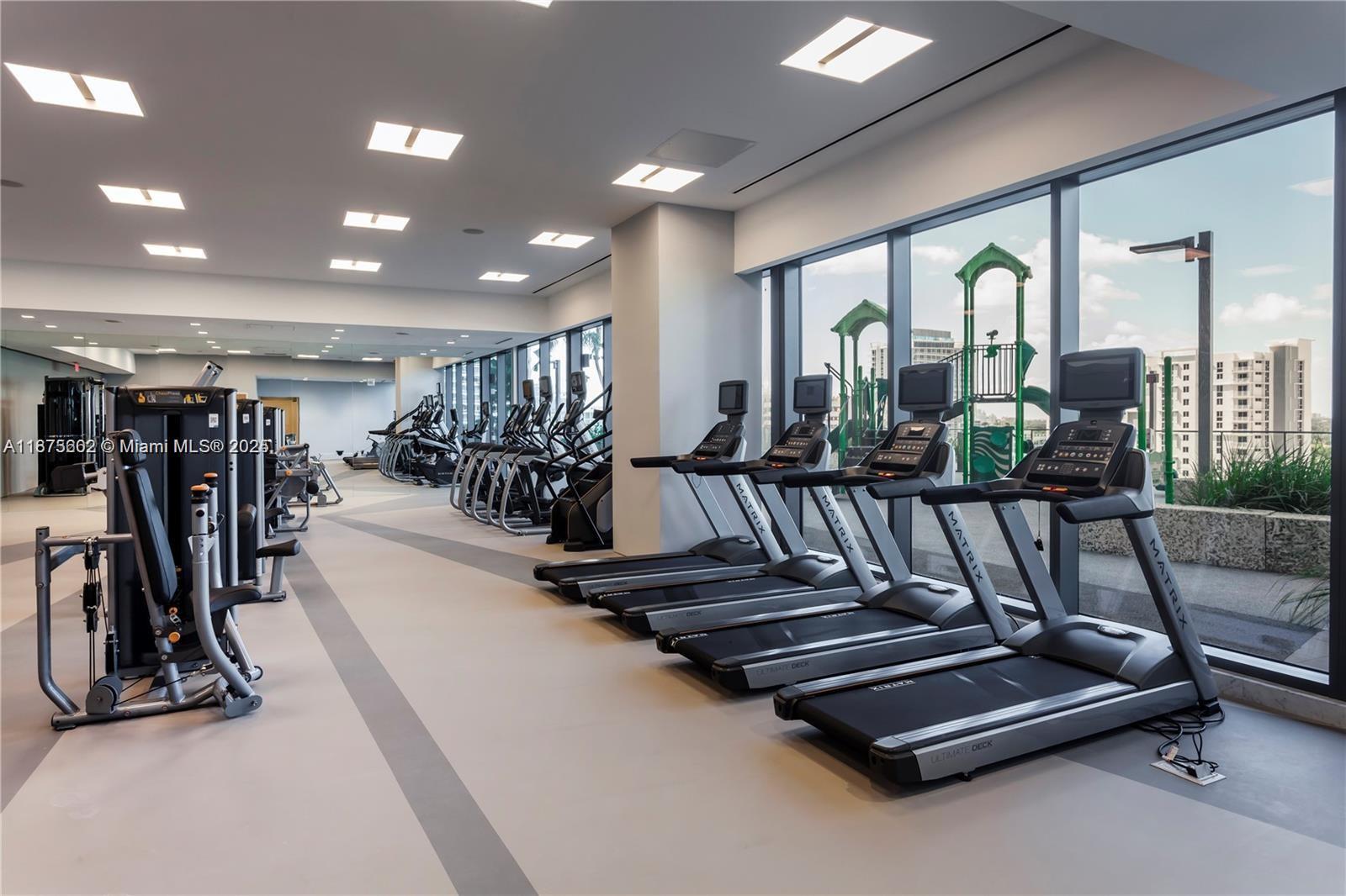 RISE CONDO - Residential