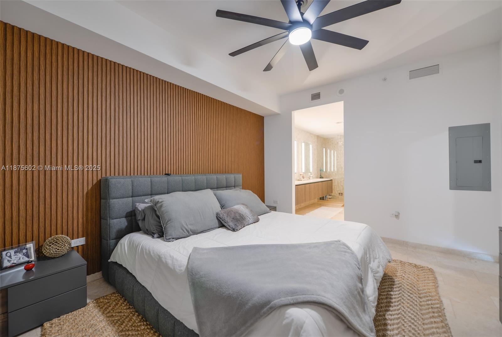 RISE CONDO - Residential