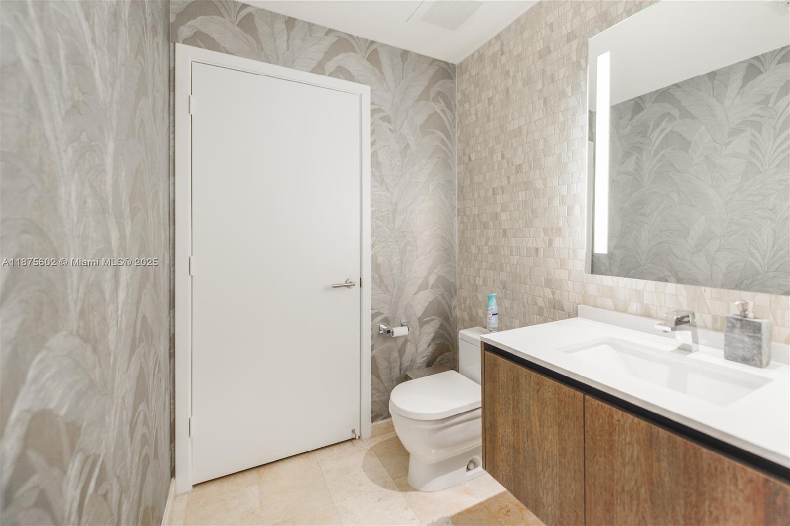 RISE CONDO - Residential