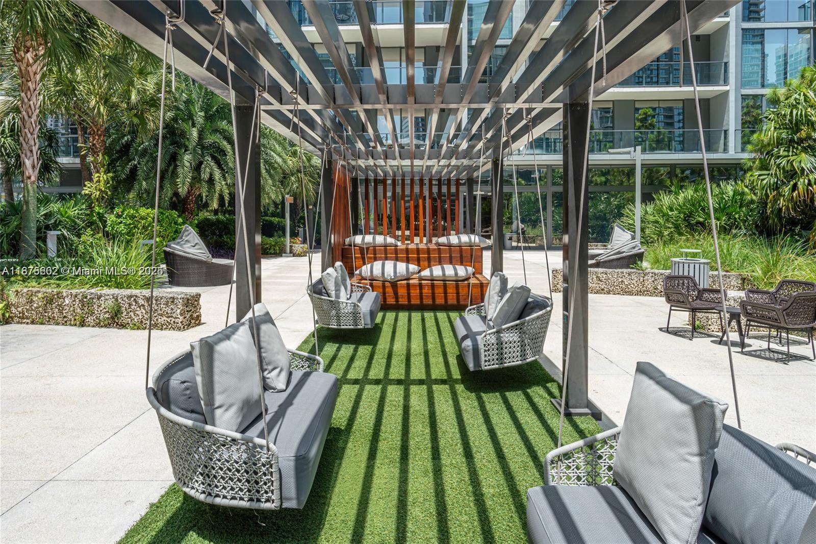 RISE CONDO - Residential