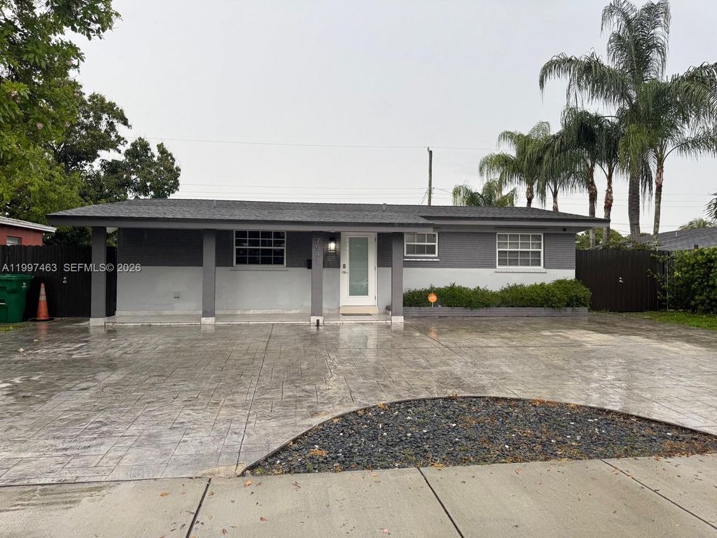 Photo of 7541 Miramar Pkwy, Miramar, FL 33023 (MLS # A11997463)