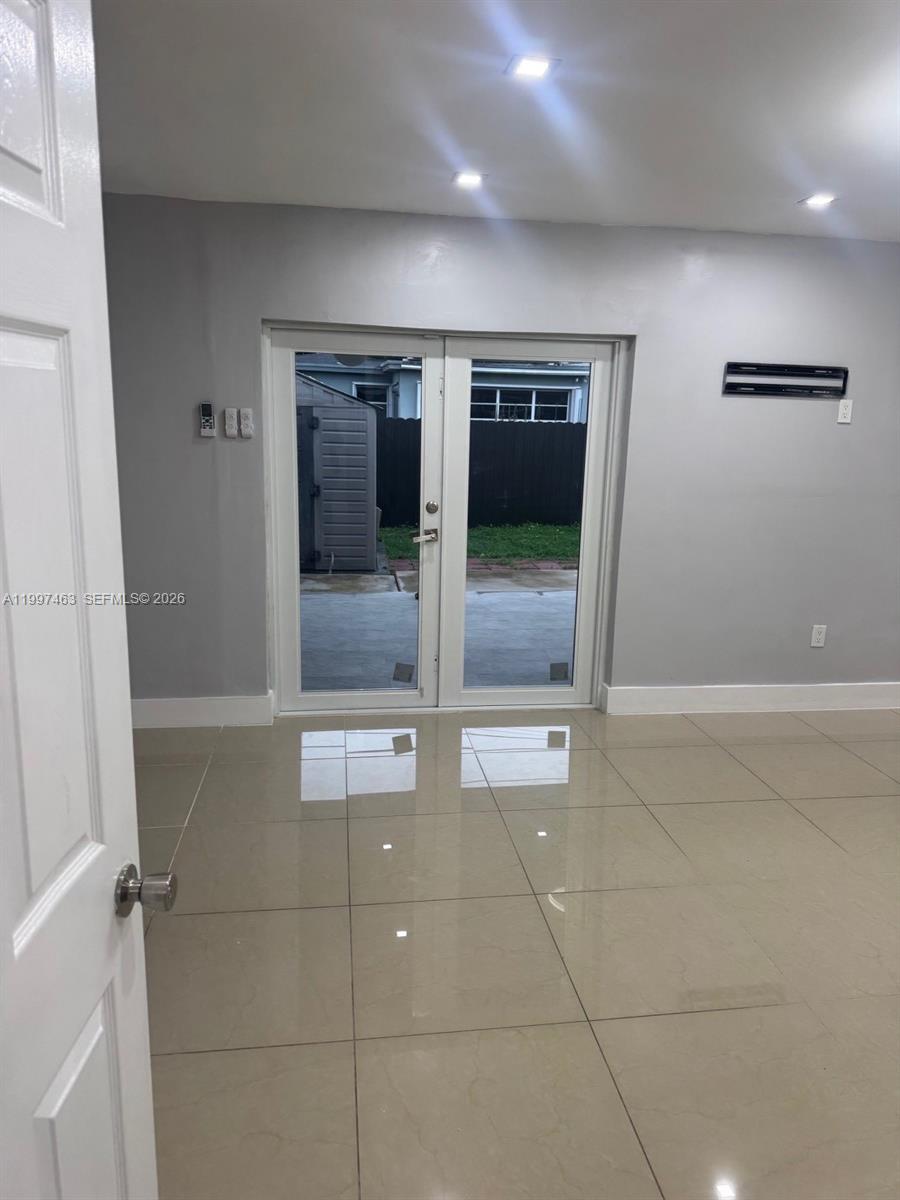 MIRAMAR SEC 6 - Residential Lease