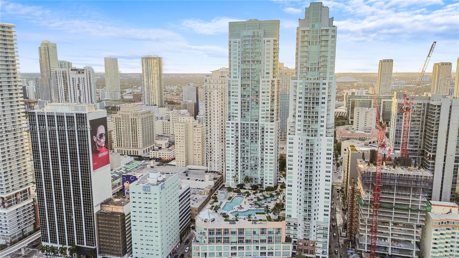 253 NE 2nd St 310
