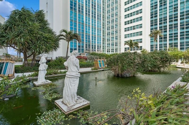 CRYSTAL HOUSE CONDO - Residential