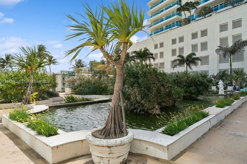 CRYSTAL HOUSE CONDO - Residential