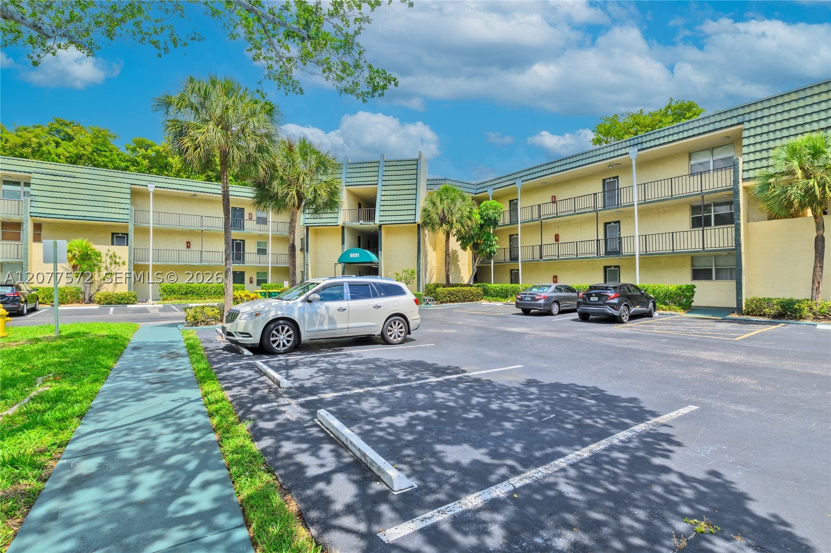 9091 Lime Bay Blvd 211