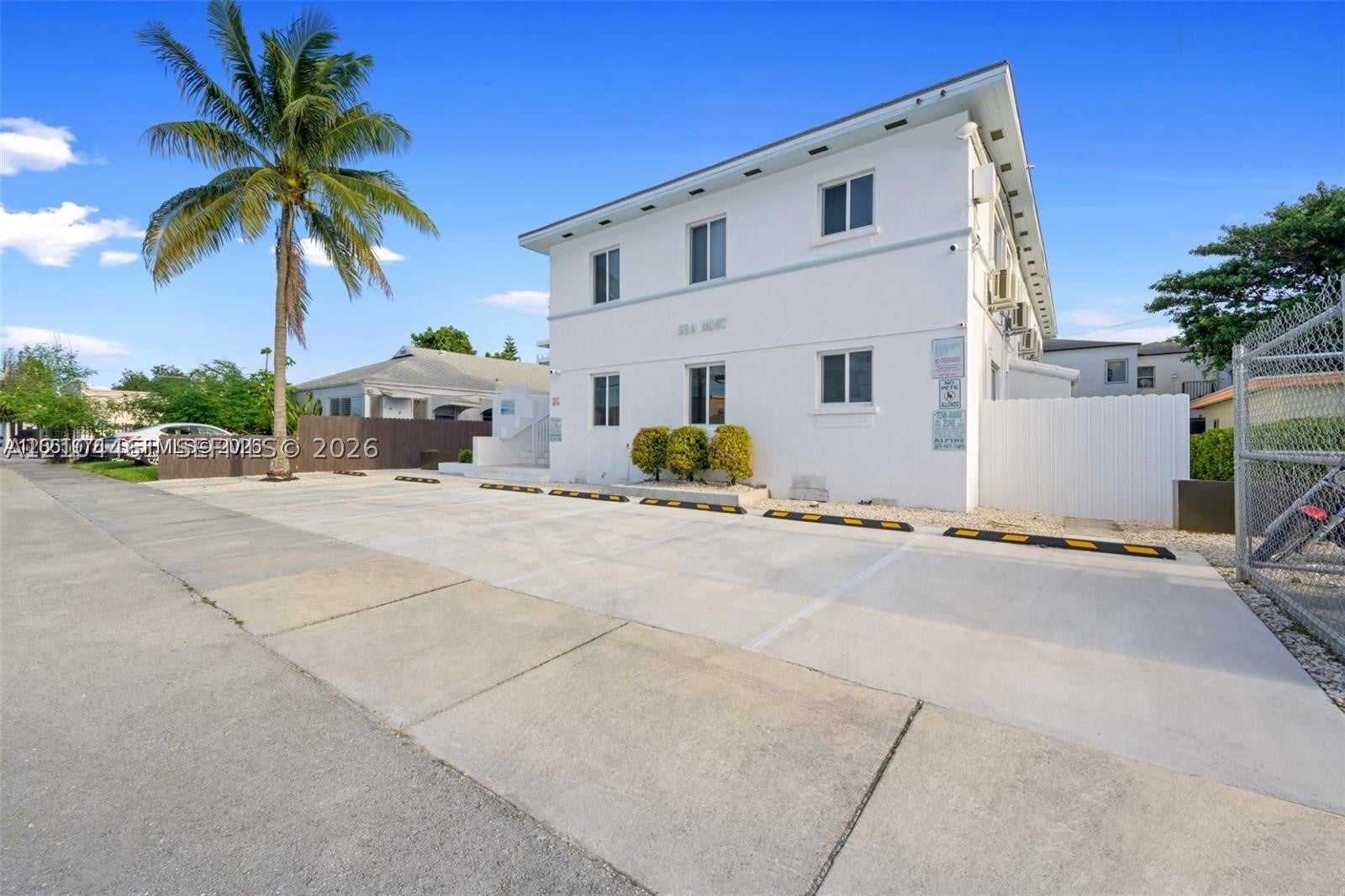 550 NE 82nd Ter 6
