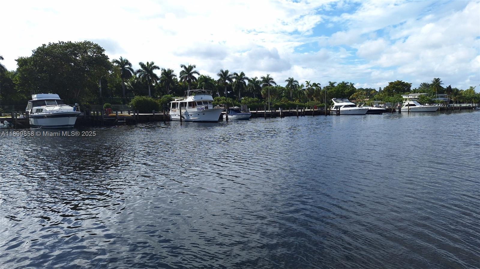 DESOTO PARK CONDO - Residential Lease