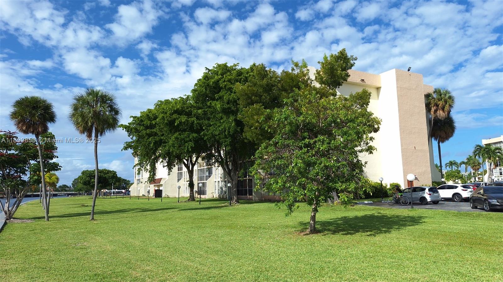 DESOTO PARK CONDO - Residential Lease