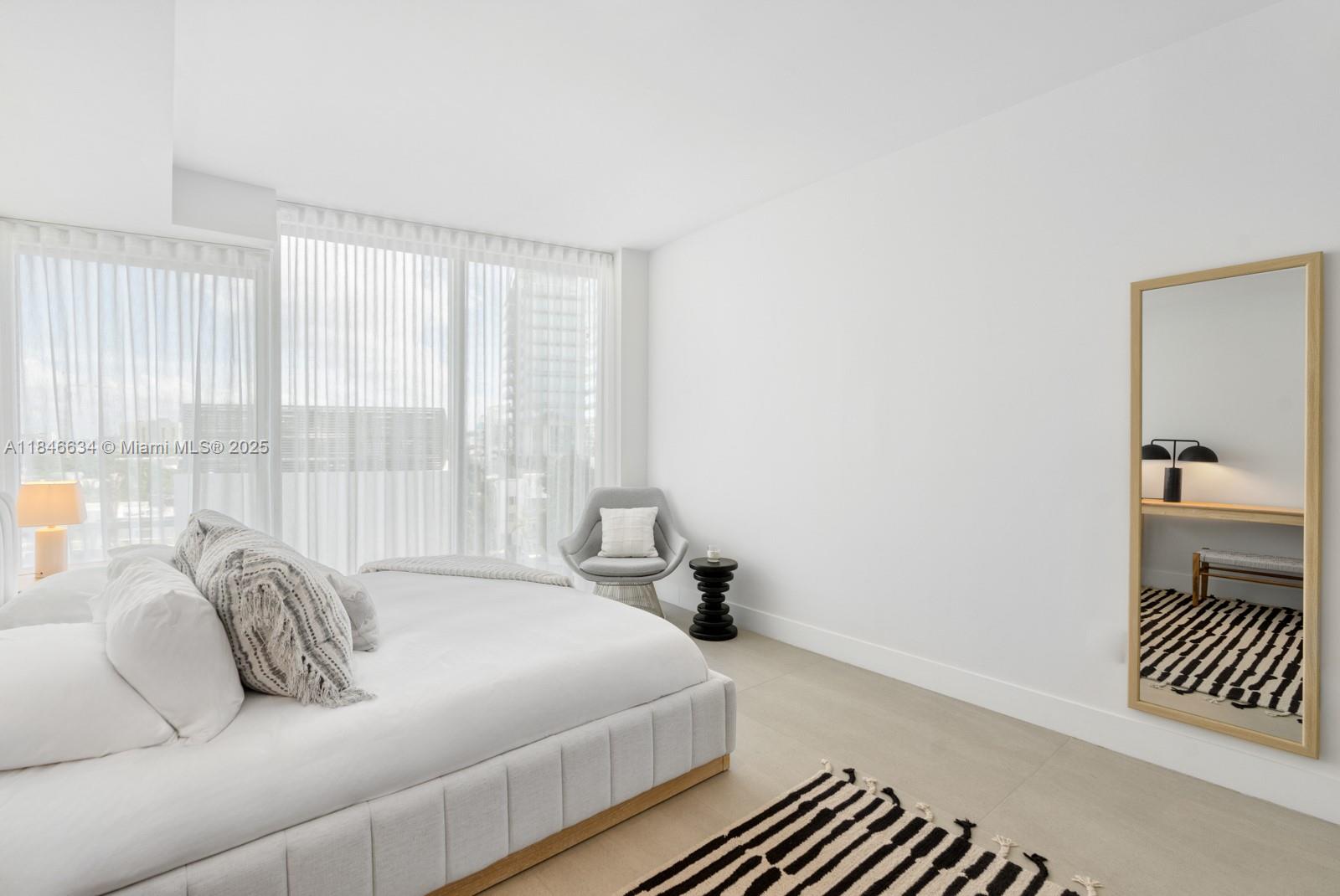 ONE OCEAN CONDO - Residential