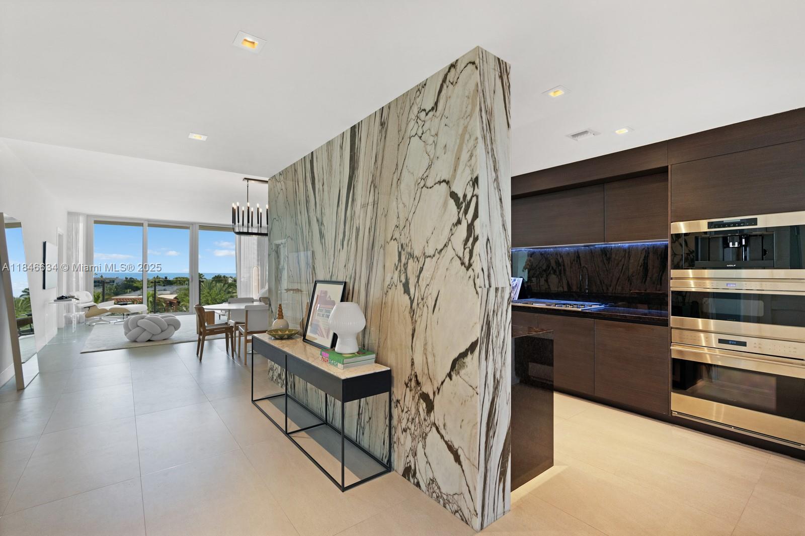 ONE OCEAN CONDO - Residential