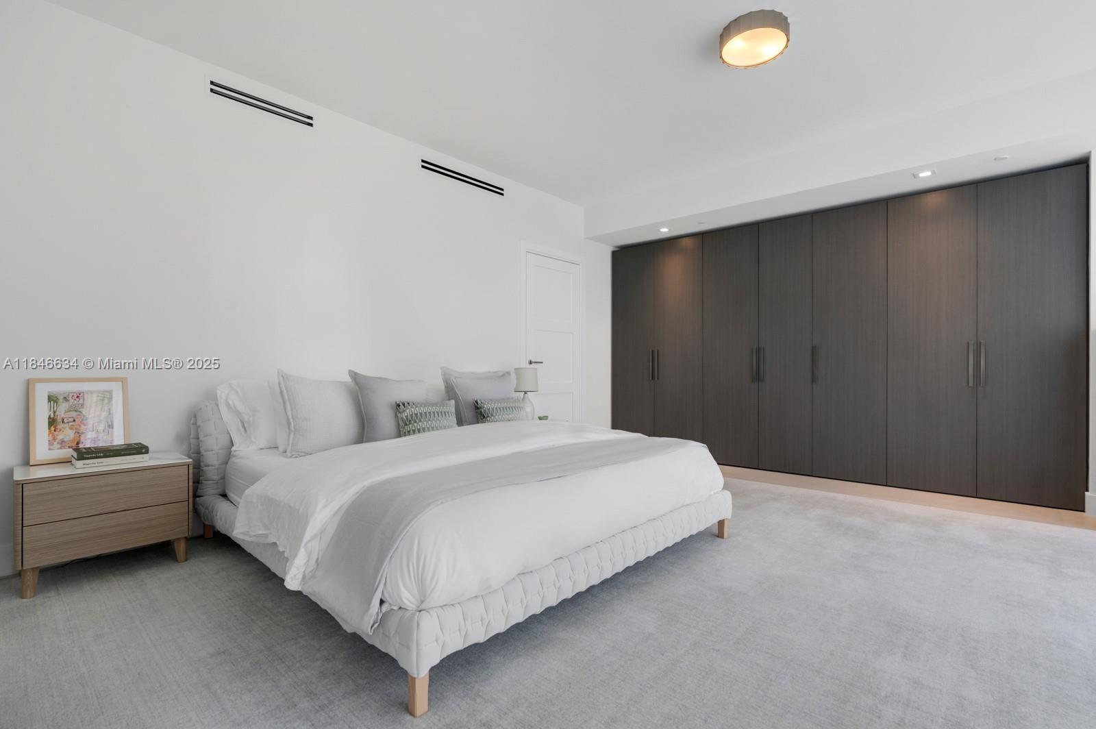 ONE OCEAN CONDO - Residential