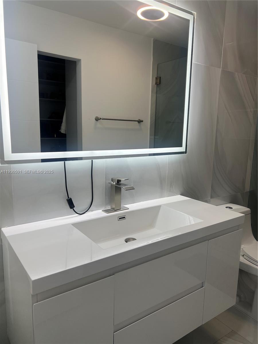 WESTWIND LAKES SEC 6 - Residential