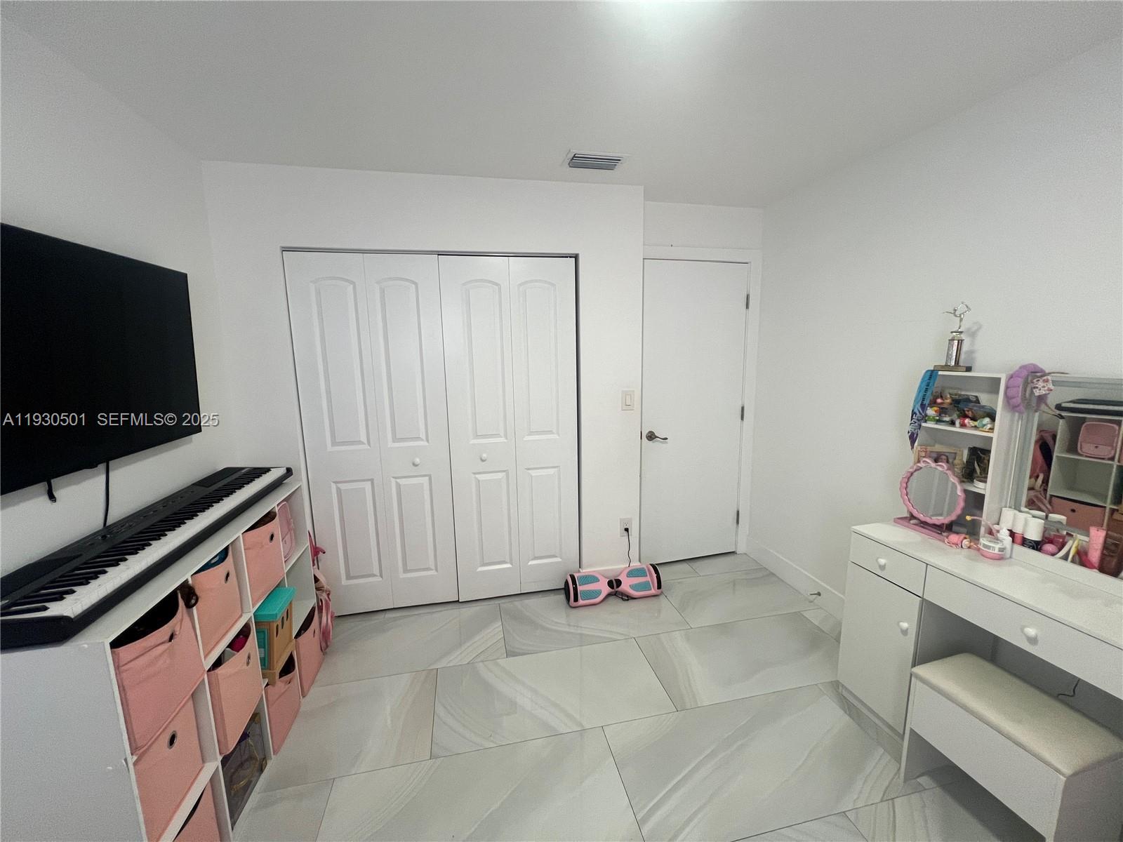 WESTWIND LAKES SEC 6 - Residential