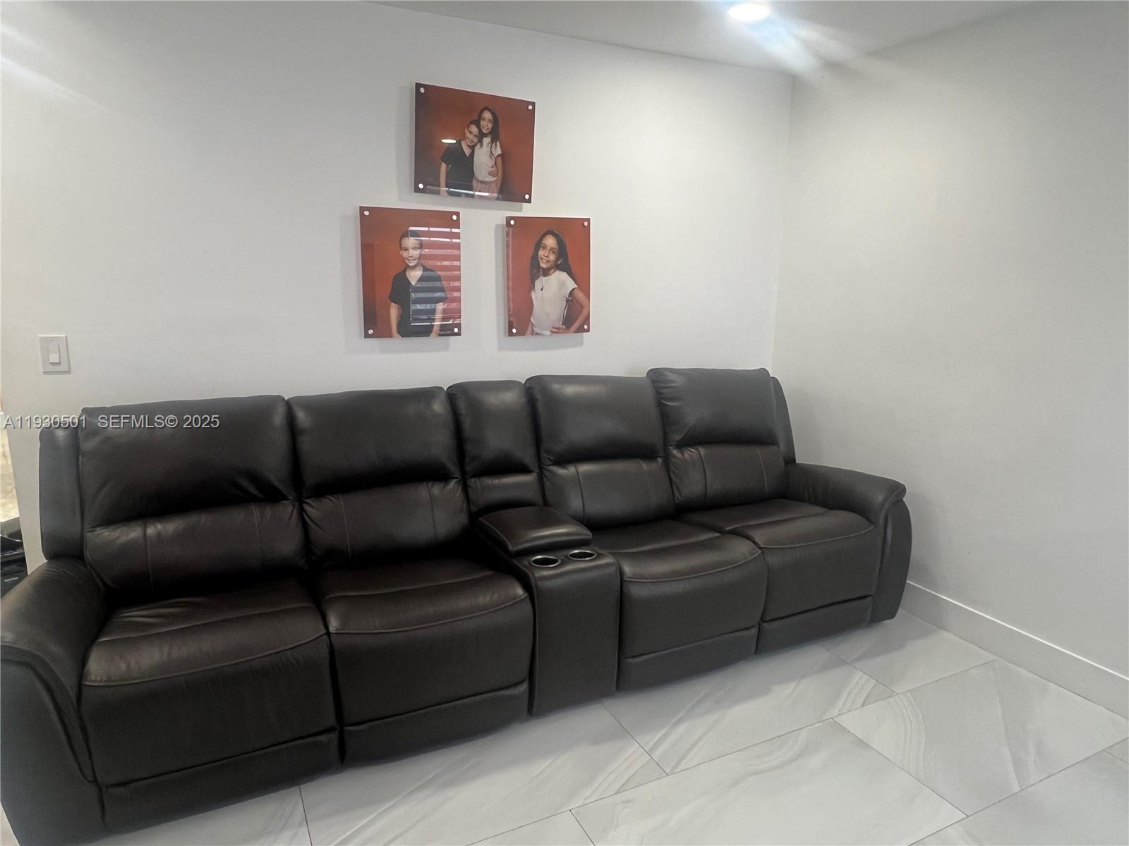 WESTWIND LAKES SEC 6 - Residential