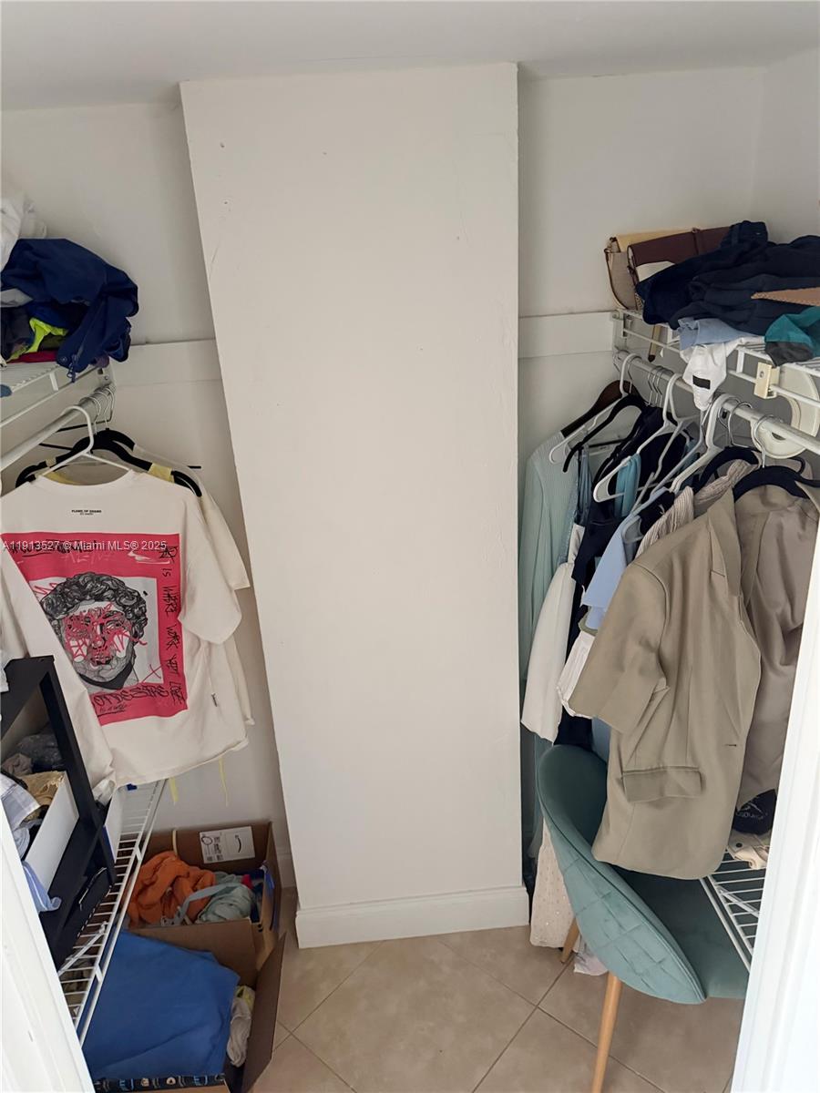 OCEANVIEW BUILDING B COND - Residential