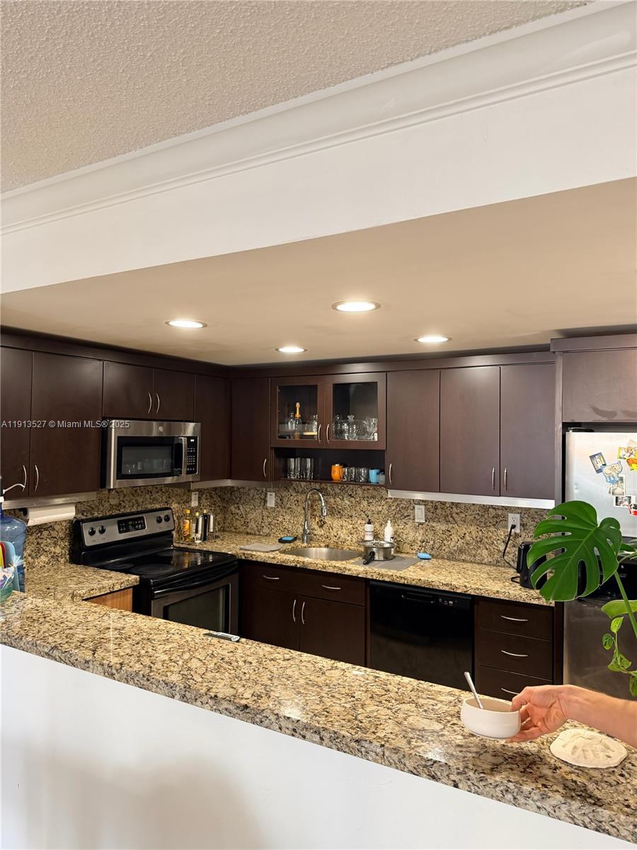 OCEANVIEW BUILDING B COND - Residential