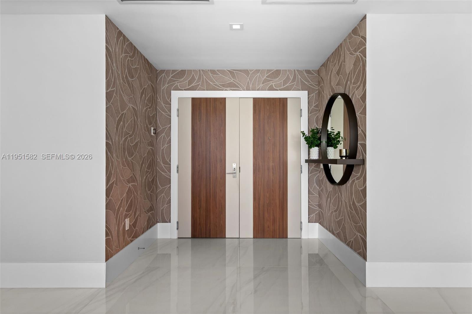 330 Sunny Isles Blvd 5-LPH04