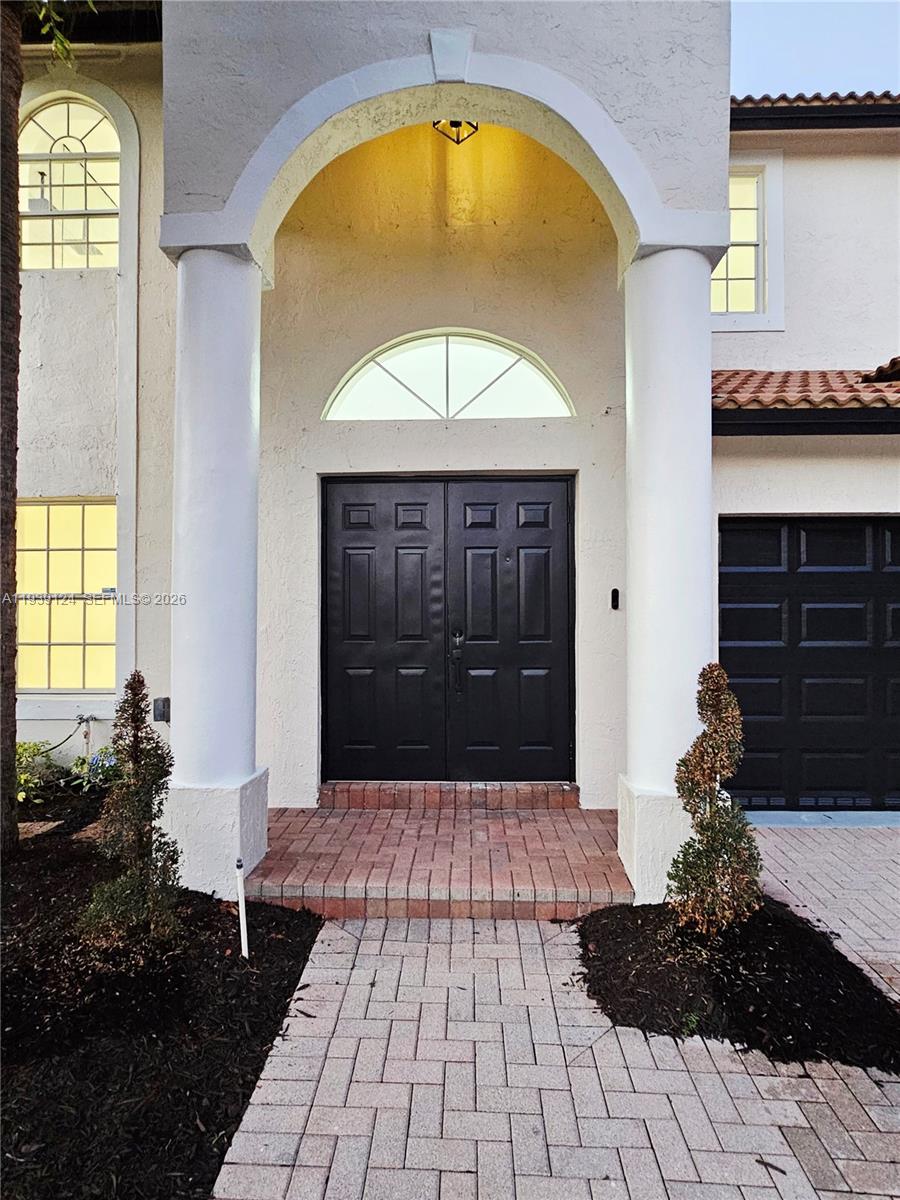 GROVE PLACE - Residential