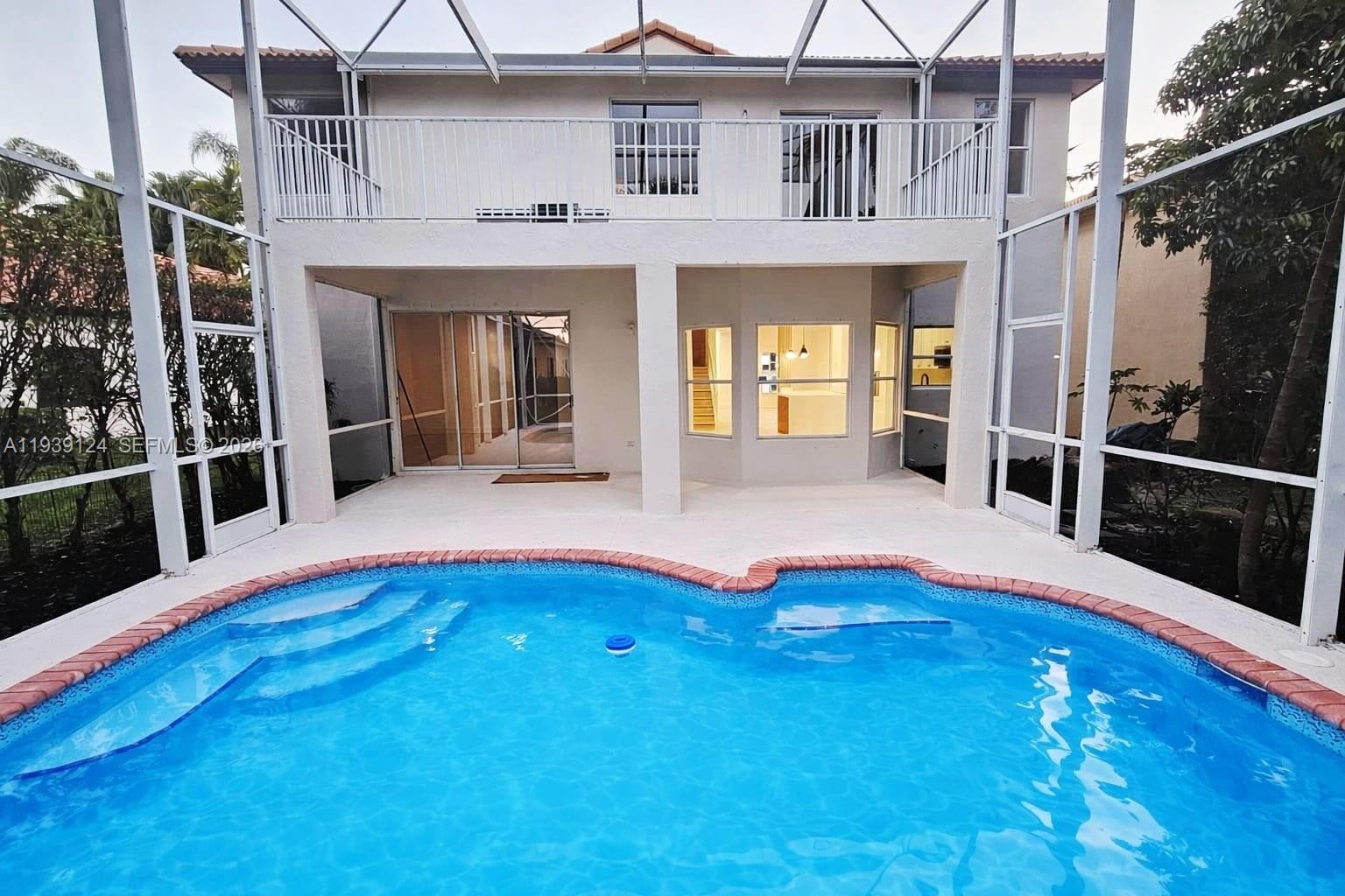 GROVE PLACE - Residential