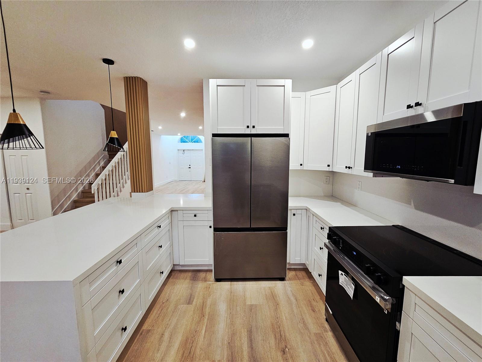 GROVE PLACE - Residential