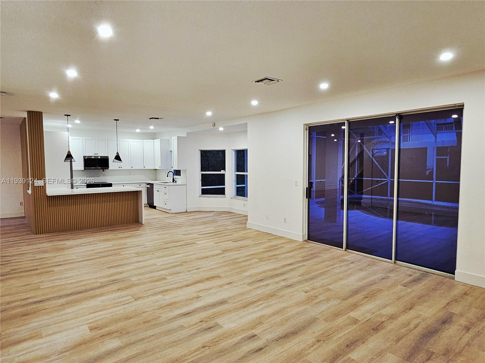 GROVE PLACE - Residential