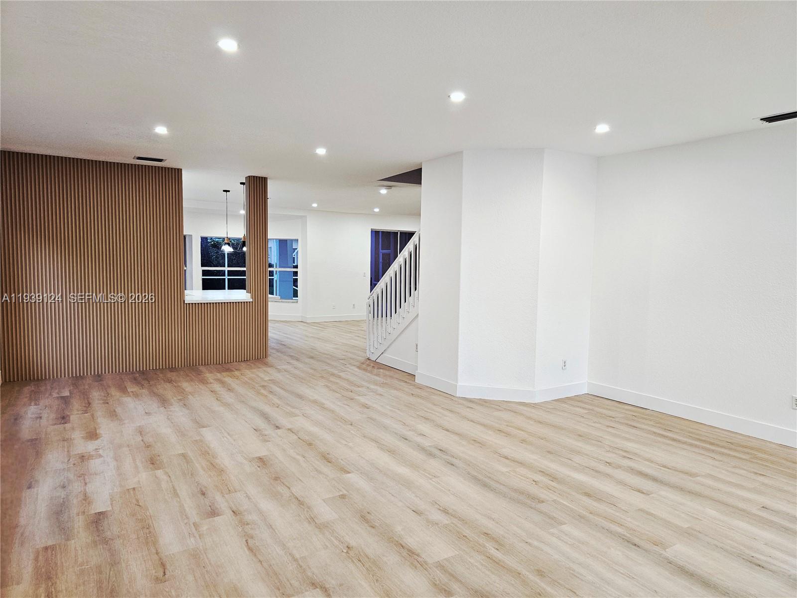 GROVE PLACE - Residential