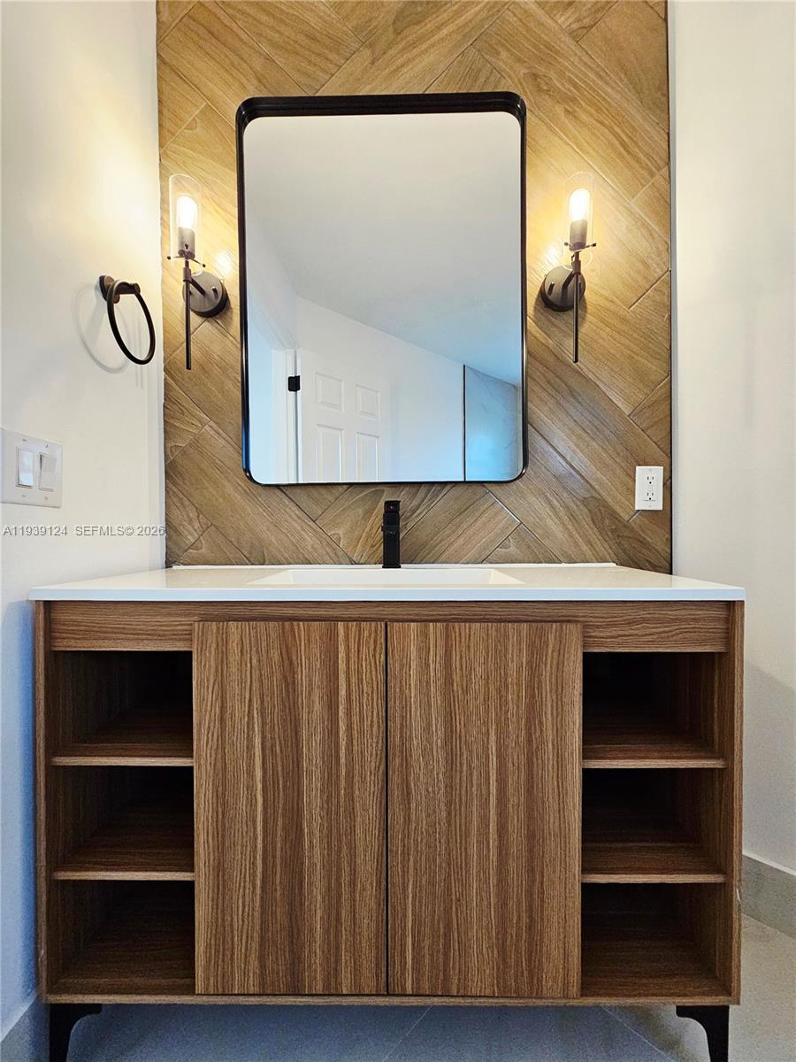 GROVE PLACE - Residential