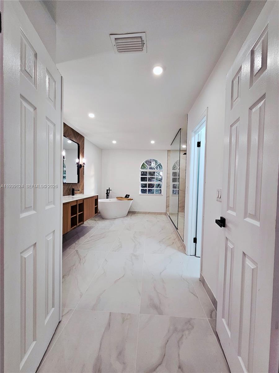 GROVE PLACE - Residential