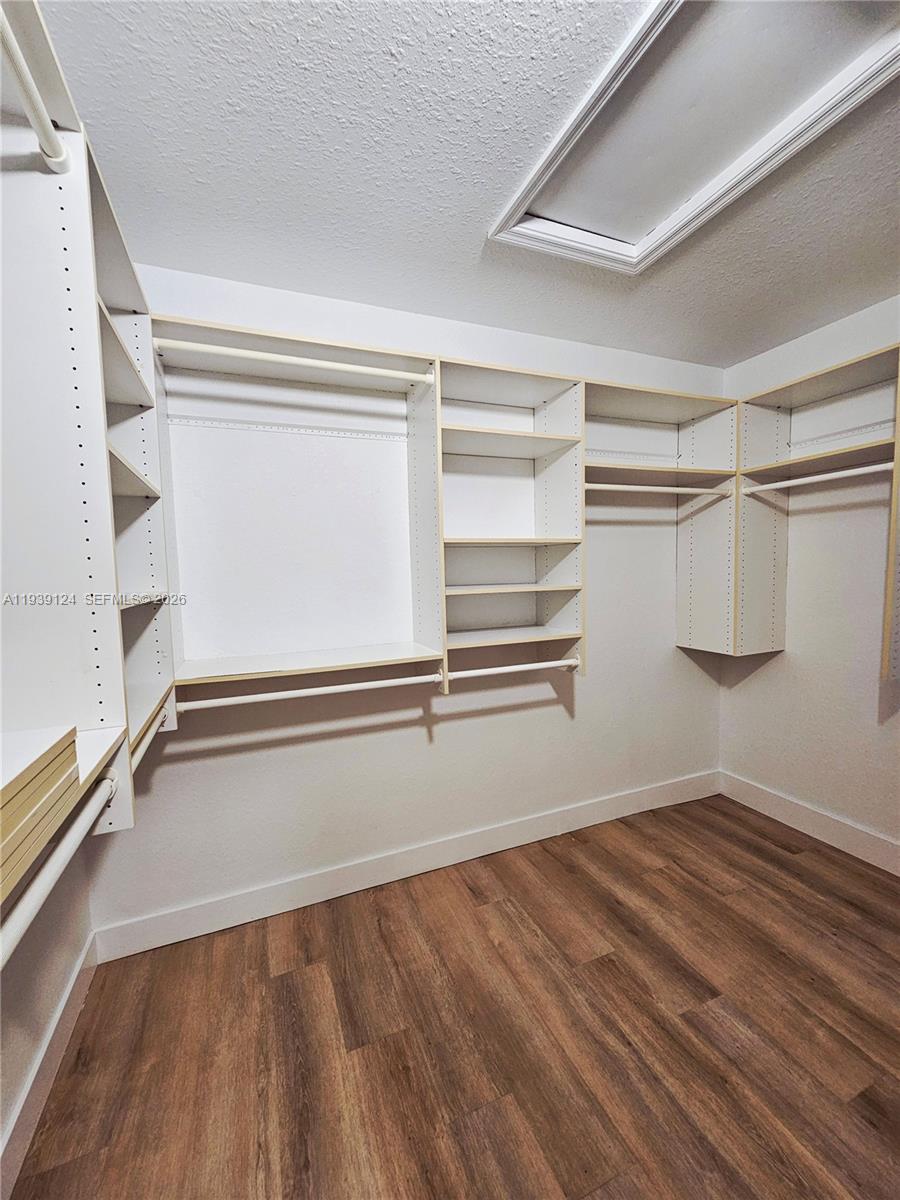 GROVE PLACE - Residential