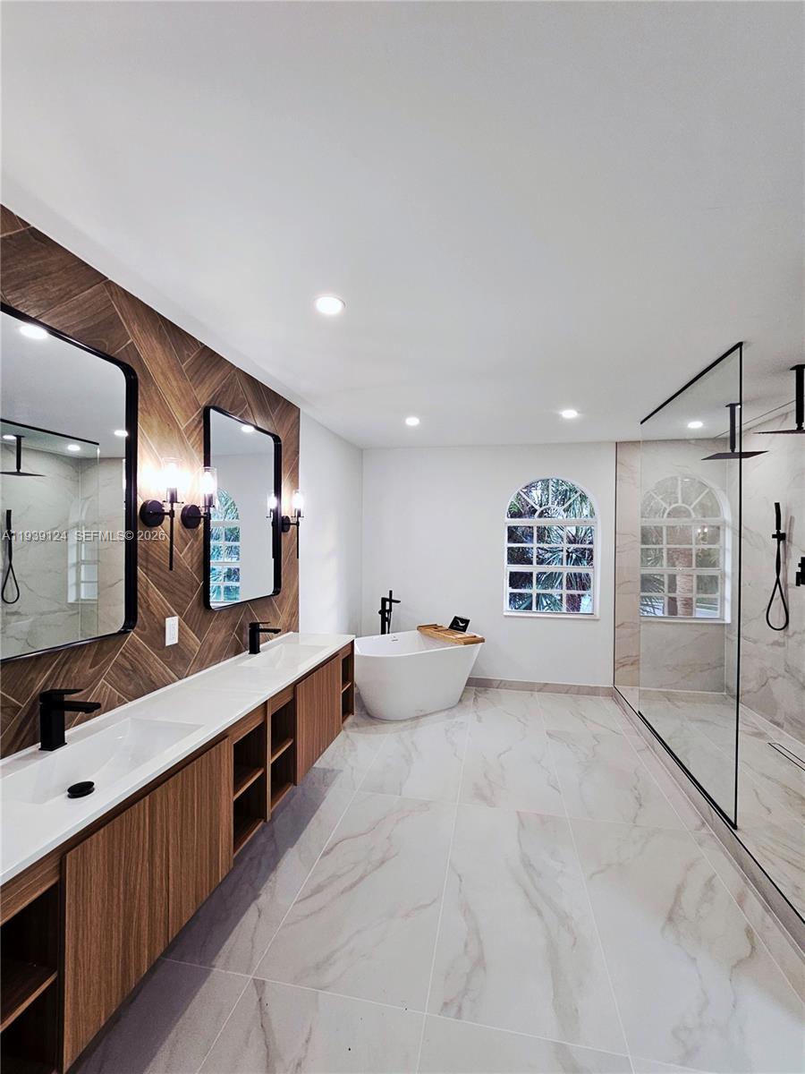 GROVE PLACE - Residential