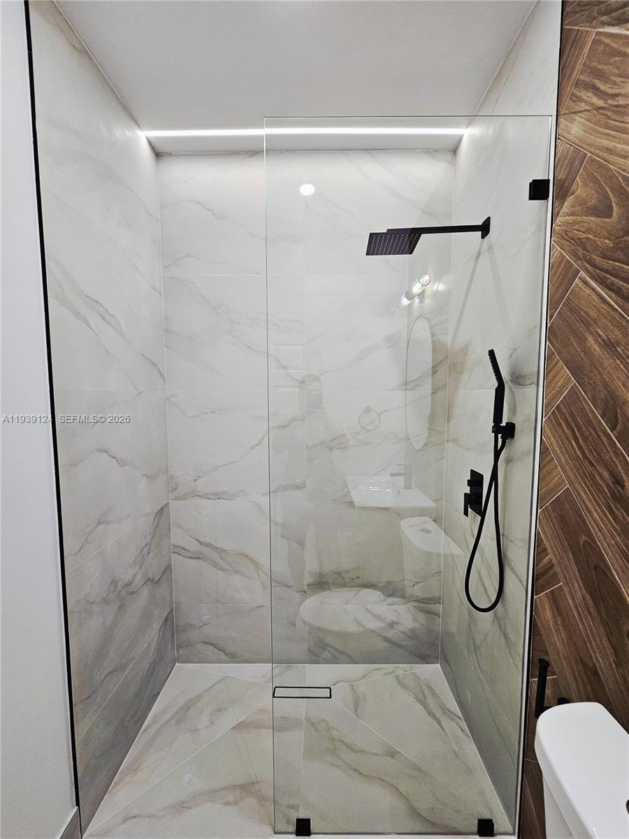 GROVE PLACE - Residential