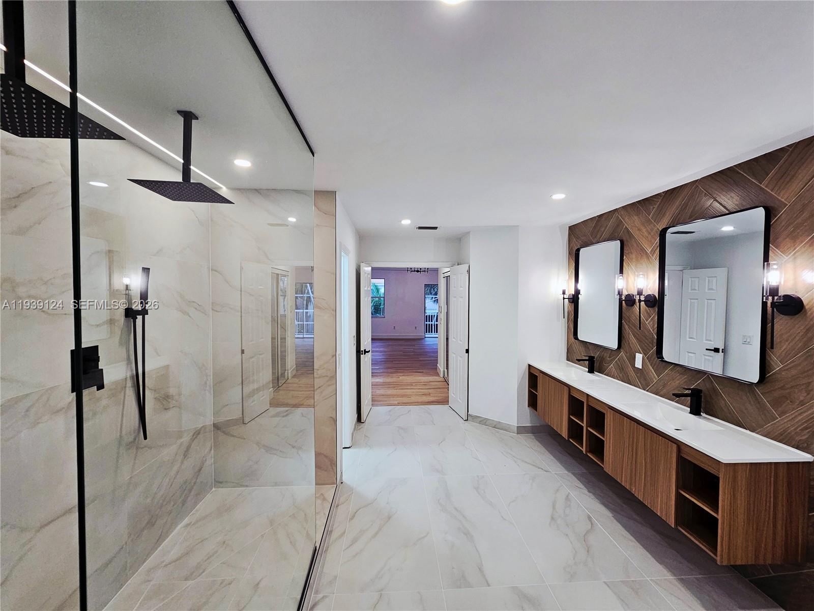 GROVE PLACE - Residential