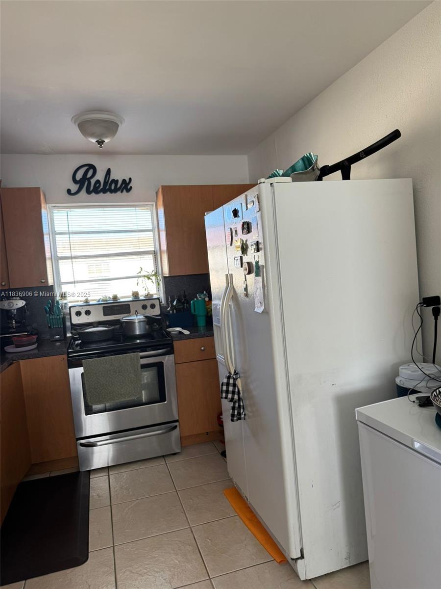 2651 NW 13th St 45, Miami, FL, 33125/$225,000 4 2651 NW 13th St 45