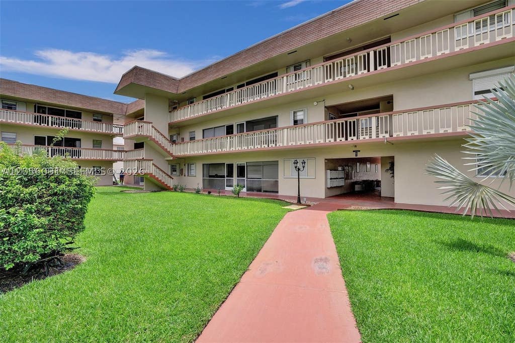 Photo of 5300 Washington St #T220, Hollywood, FL 33021 (MLS # A12056091)