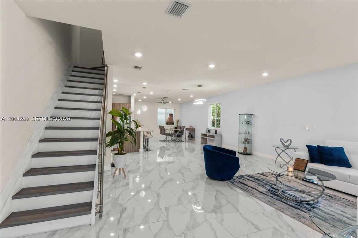 LANDMARK AT DORAL CENTRAL - Residential