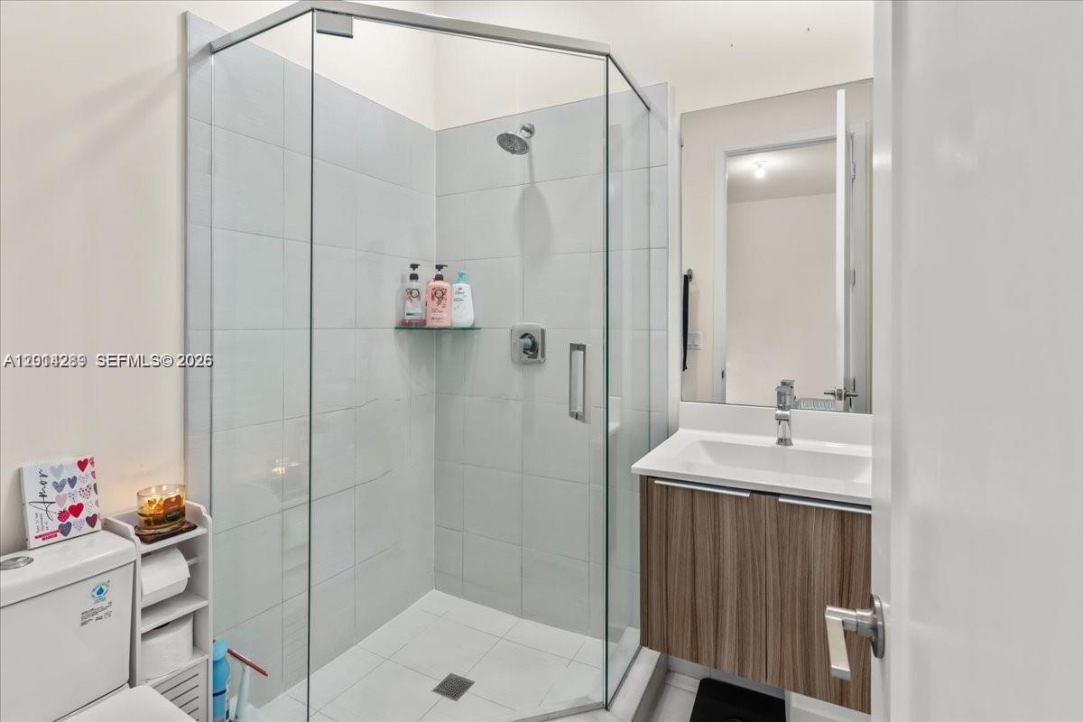 LANDMARK AT DORAL CENTRAL - Residential