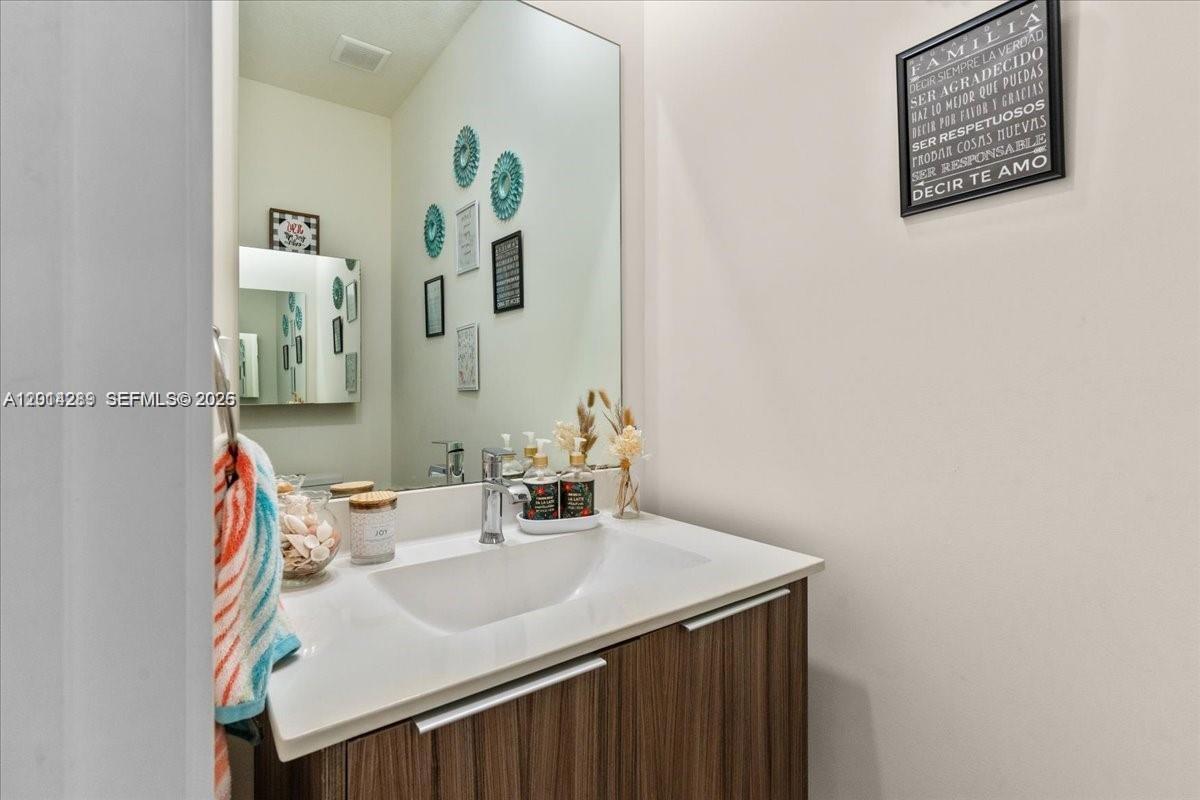 LANDMARK AT DORAL CENTRAL - Residential