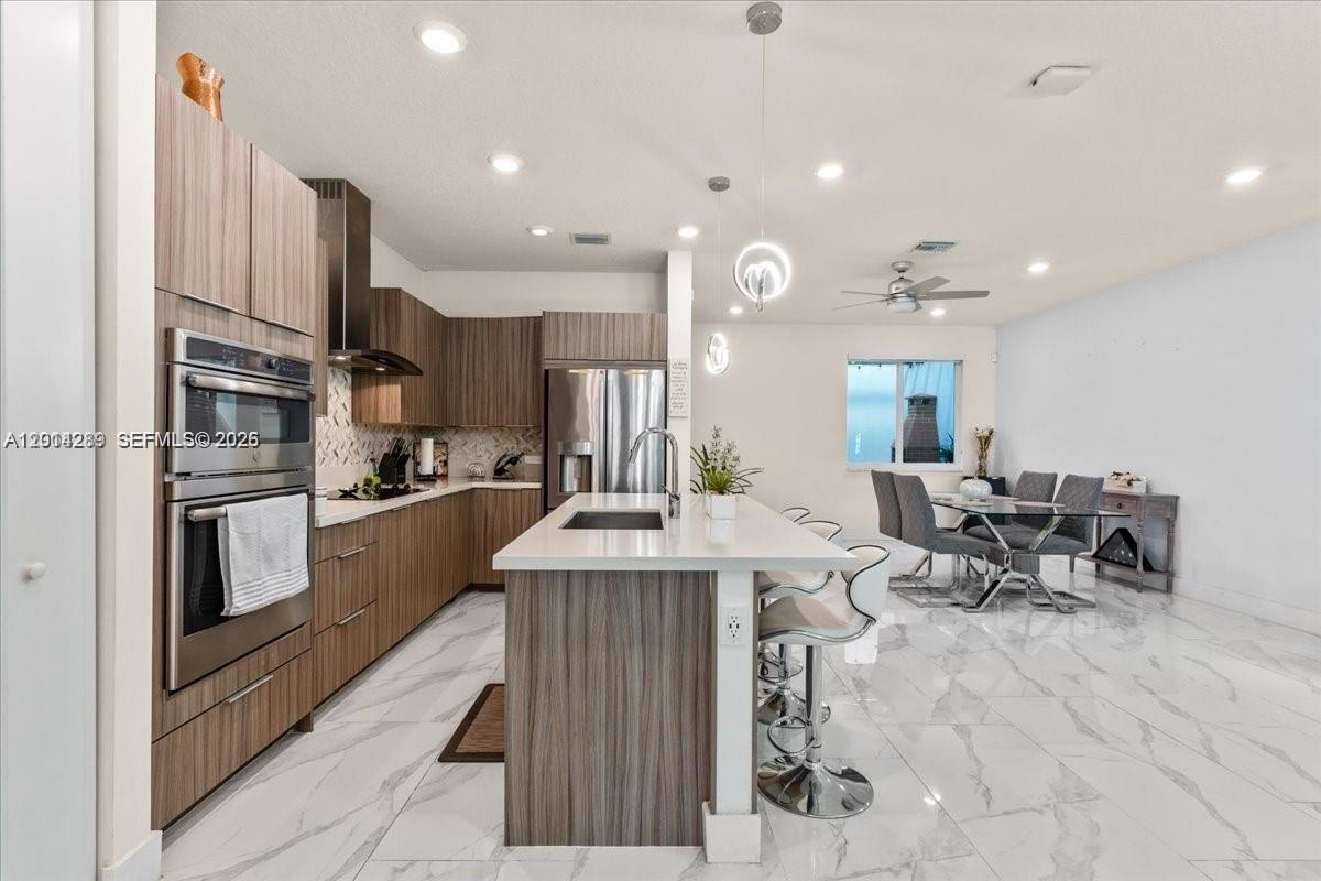 LANDMARK AT DORAL CENTRAL - Residential