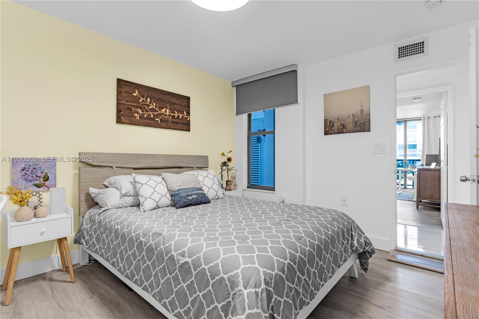 THE SURF CONDO - Residential