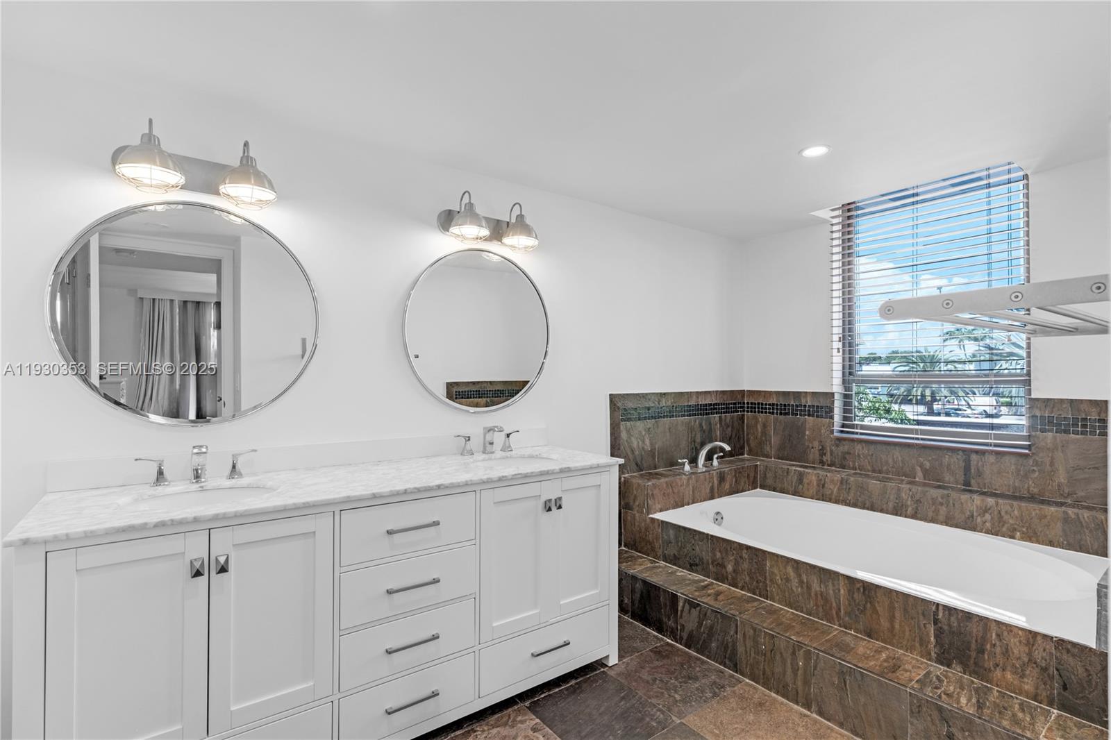 THE SURF CONDO - Residential