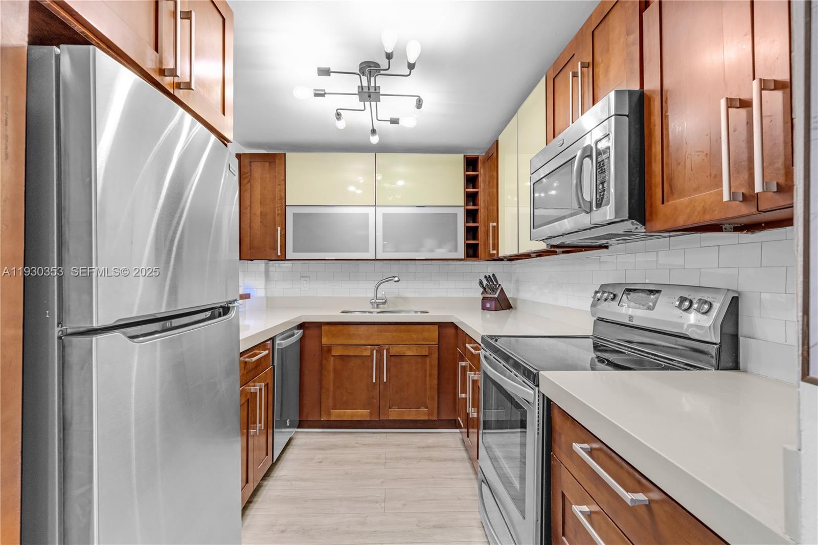 THE SURF CONDO - Residential