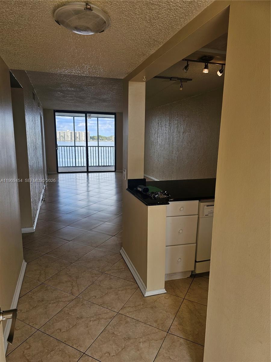 Lake Emerald Condominiums - Residential