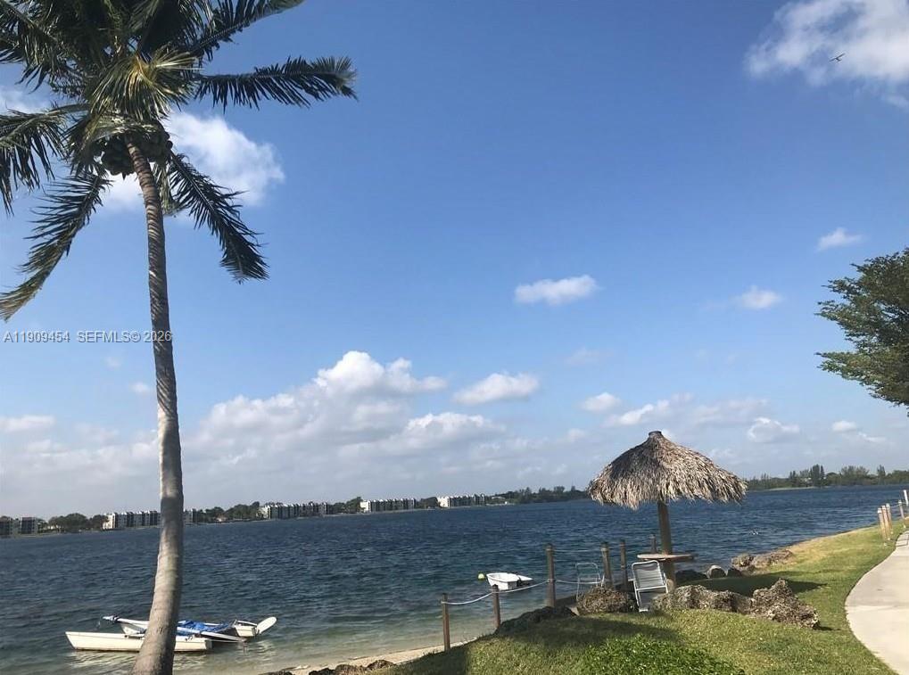 Lake Emerald Condominiums - Residential