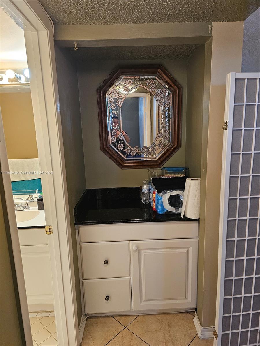 Lake Emerald Condominiums - Residential