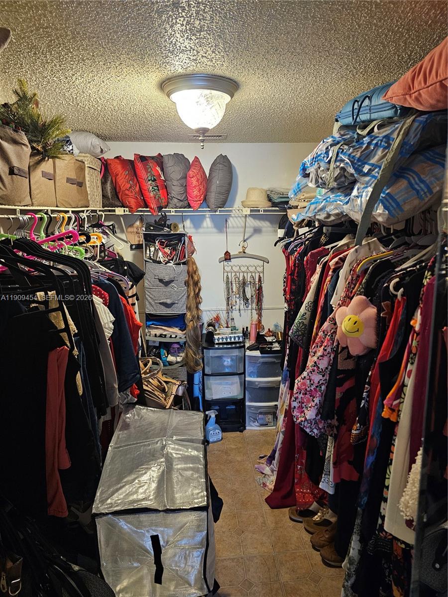 Lake Emerald Condominiums - Residential