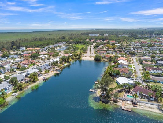 7810 SW 199TH TER, CUTLER BAY, FL 33189 - Image 2b60a0b7e1eefef064950b422b8d040e/4180180562
